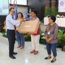 Pemberian Penghargaan Anggota Setia